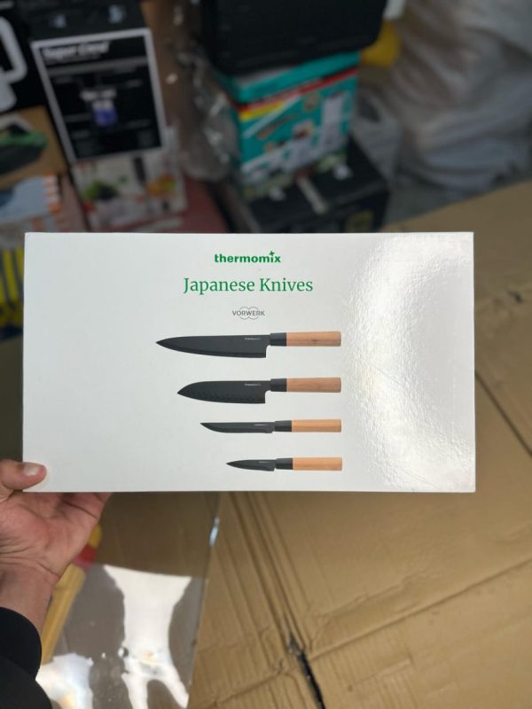 Thermomixer 4-Piece Japanese Knife Set – Self-Sharpening Blades with Wooden Handles